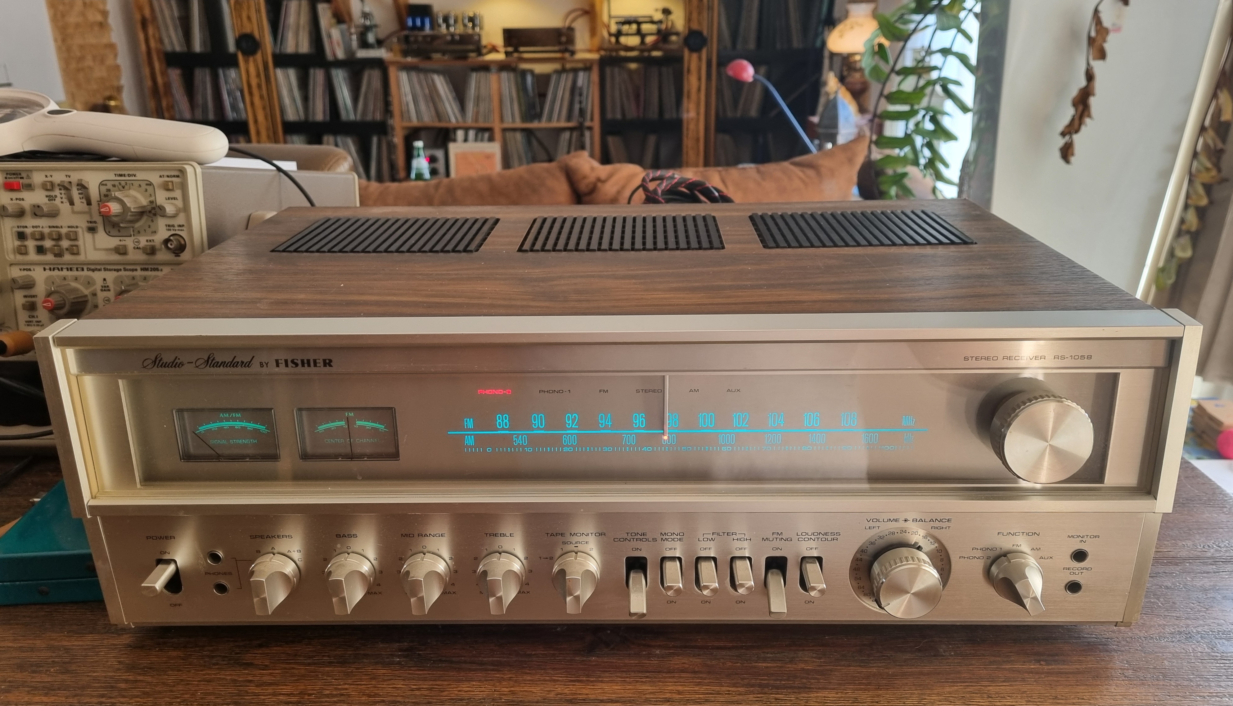 FIisher RS-1058 Front.jpg