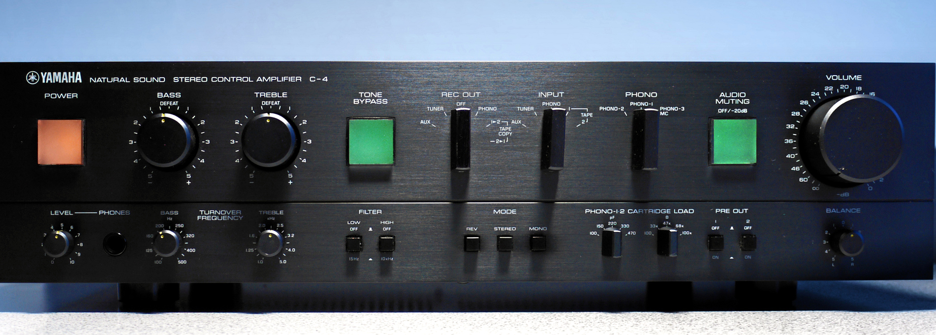 Yamaha_C-4-1.jpg