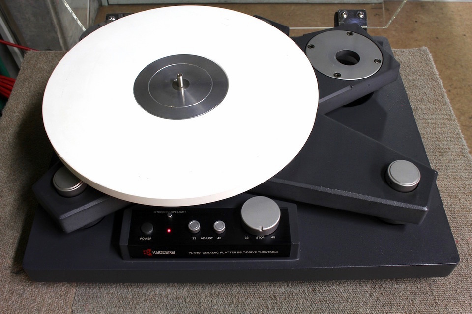 Kyocera PL-910-1.jpg