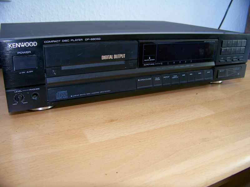 Kenwood DP-880 SG.jpg