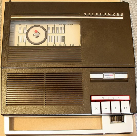 Telefunken M300.jpg