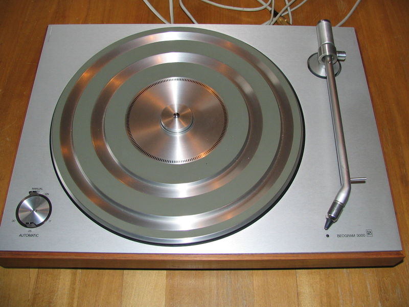 Bang & Olufsen BEOGRAM 3000.jpg