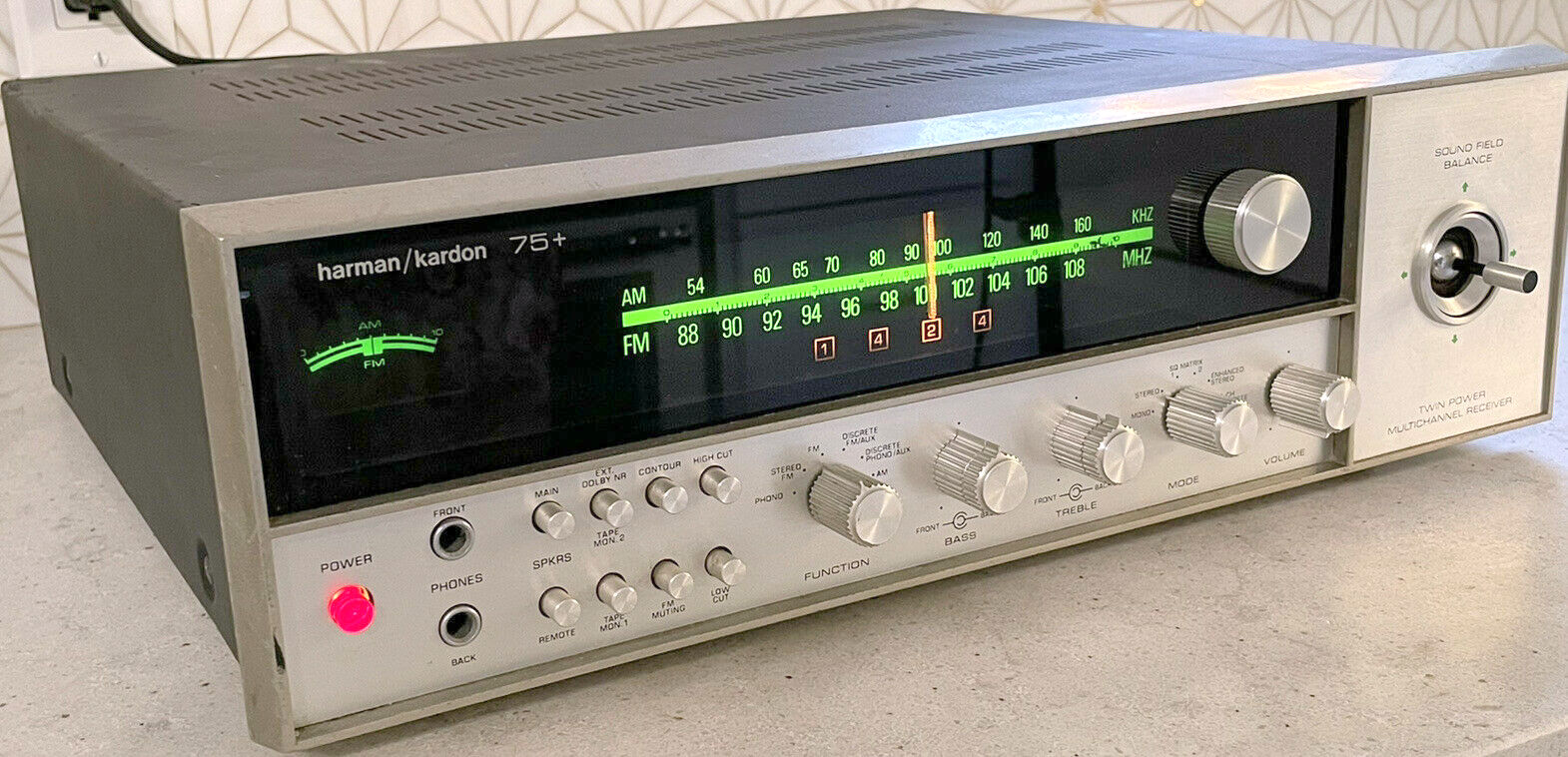 Harman Kardon 75 + -1973.jpg