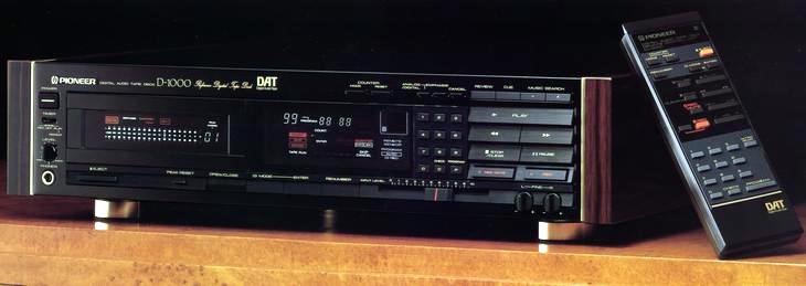 Pioneer D-1000-1987.jpg