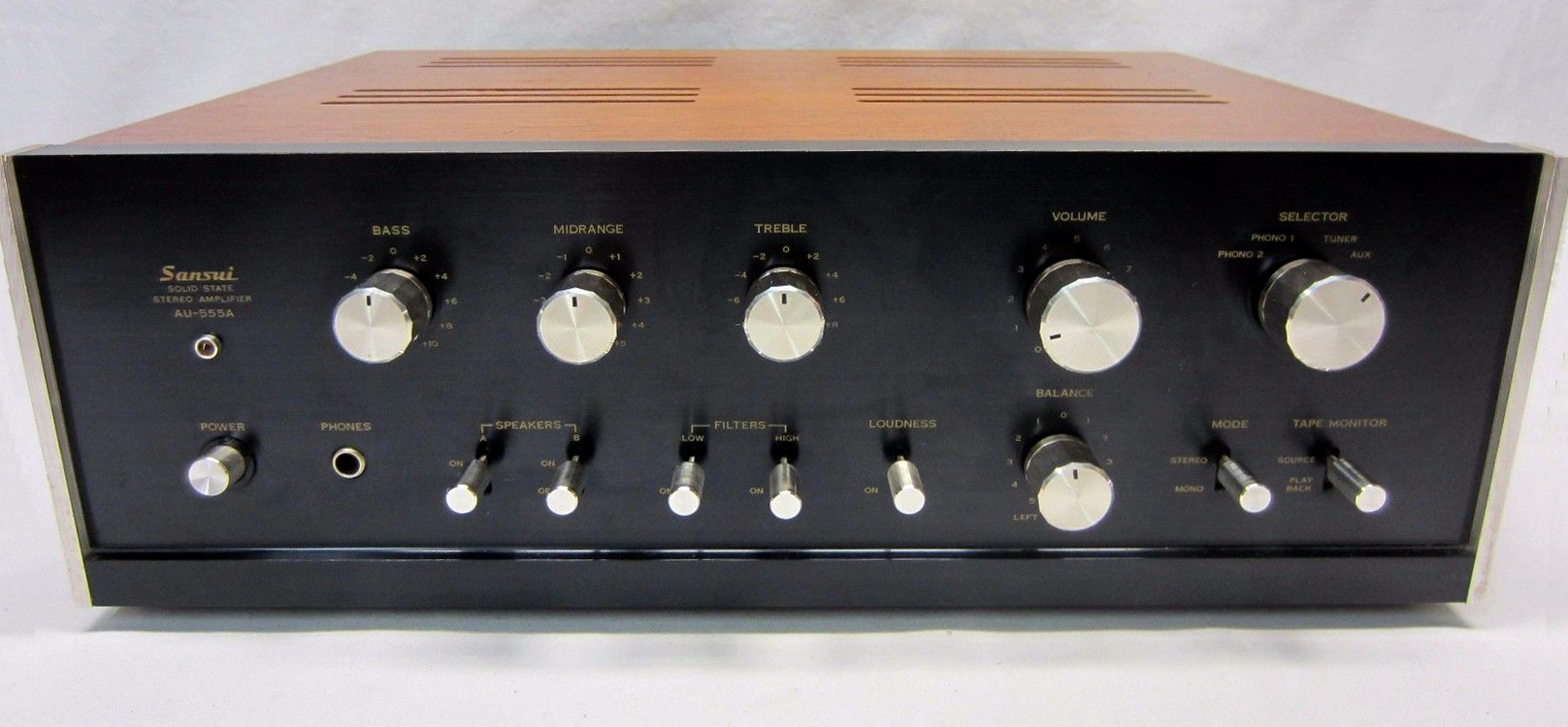 Sansui AU-555 A-1.jpg