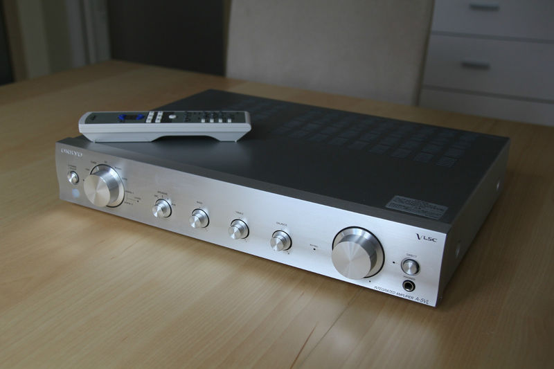 Onkyo A-5VL.jpg