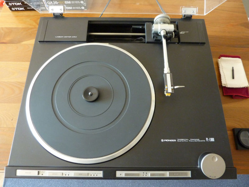 Pioneer PL-L 1000.jpg