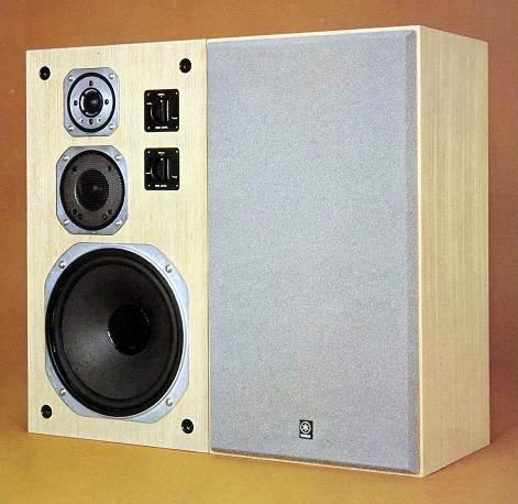 Yamaha NS-670-Prospekt-1.jpg