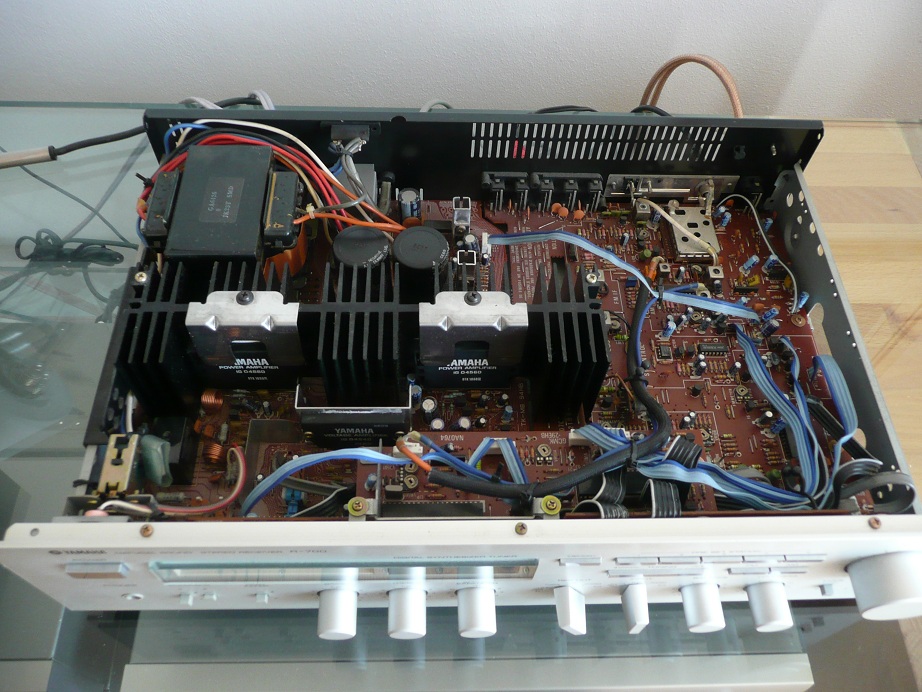 Yamaha R700 HifiWiki