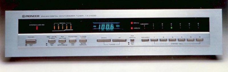 Datei:Pioneer TX-D1000.jpg