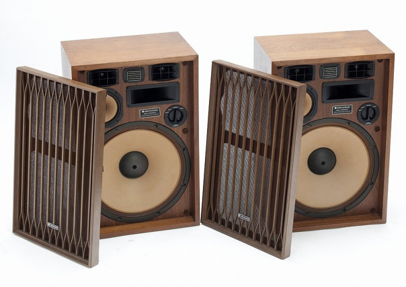 Datei:Kenwood KL-7090-1973.jpg