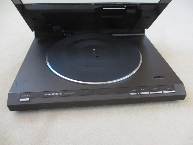 800px-Grundig_6000_III_IMG_5926-III.JPG
