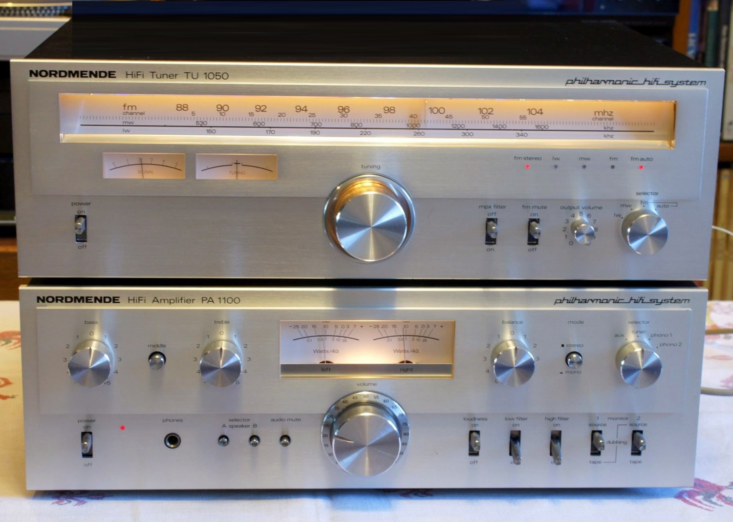 Nordmende PA-1100-TU-1050-1.jpg