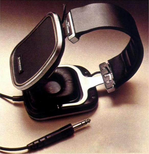 Datei:Pioneer SE-500-Prospekt-1.jpg